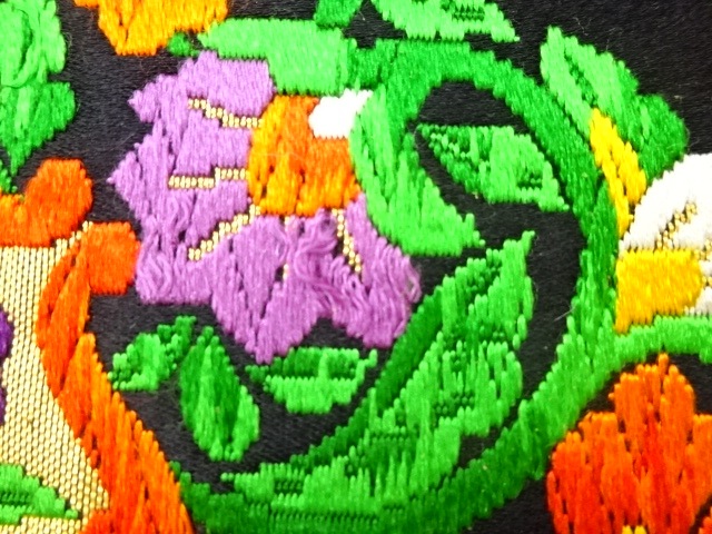 6845221: JAPANESE KIMONO / VINTAGE FUKURO OBI / WOVEN FLOWER CREST